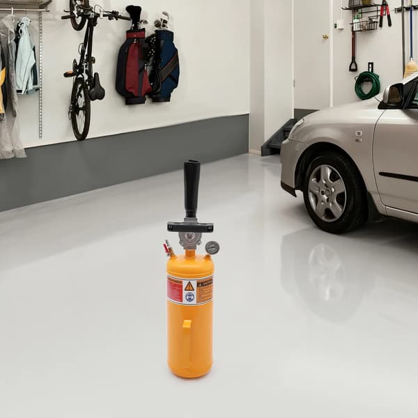 Däckpump, 8L kapacitet, max 145 PSI, GUL