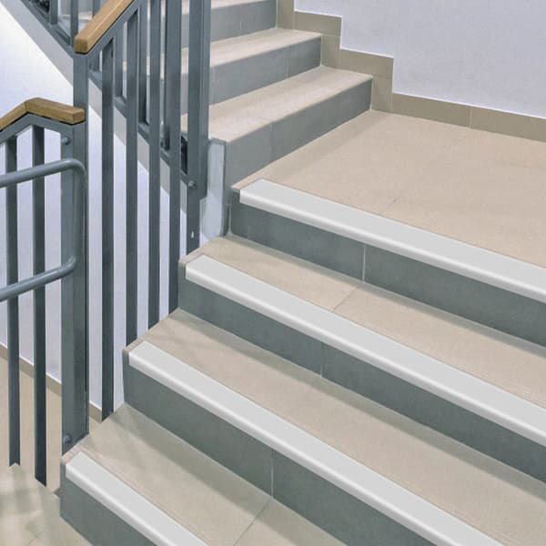 Trappkantlist, Premium PVC-material, Förbättrade säkerhetsfunktioner,VIT