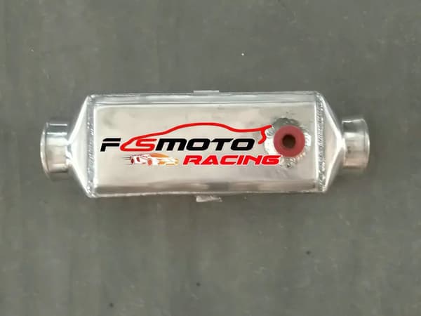 Aluminium Turbo FrontMount Intercooler, Förbättrad Kylprestanda, Kompakt Design, Effektiv Luftflöde