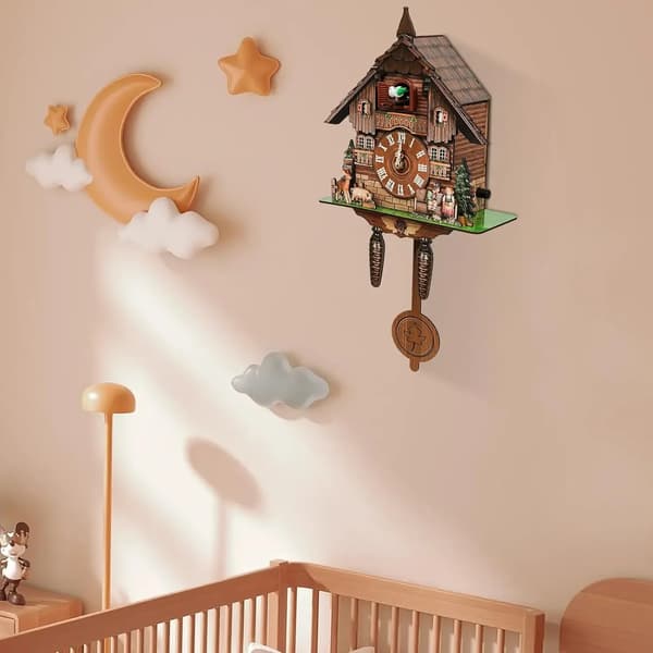 Väggklocka, Husformad Design, Animerad Kuckuckfunktion,Flerfärgad