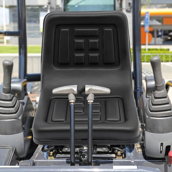 Traktor sæde, justerbar positionering, holdbar PVC konstruktion,sort