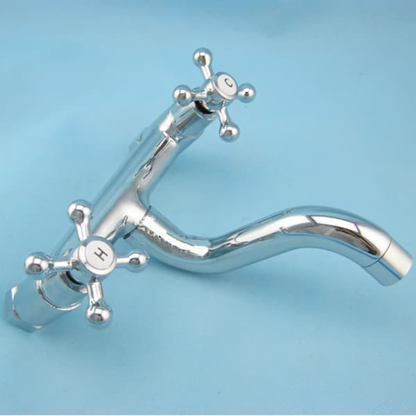 Basinblandare, Väggmonterad, 360° Rotation,Silver